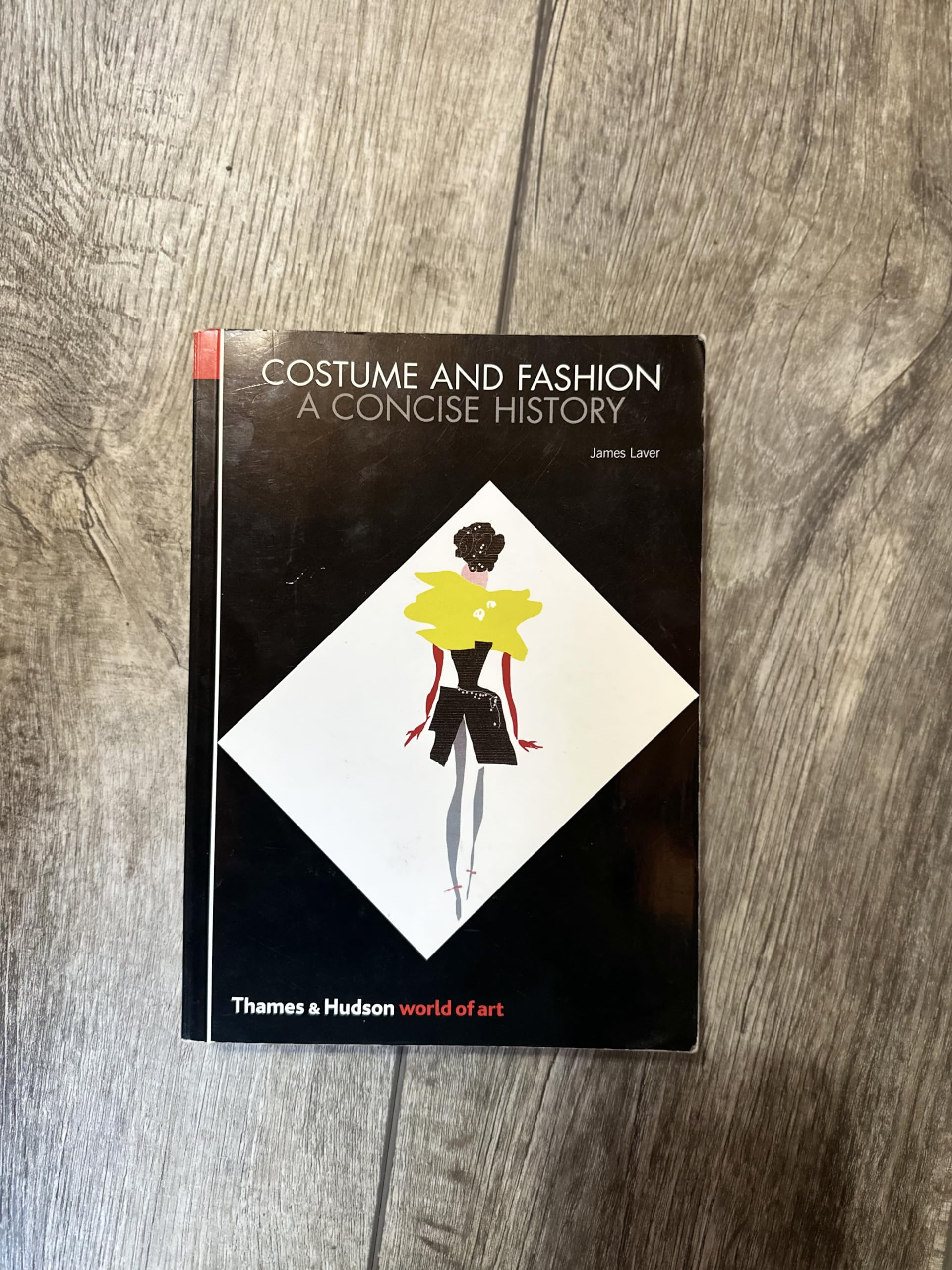 Costume and Fashion: A Concise History (World of Art)